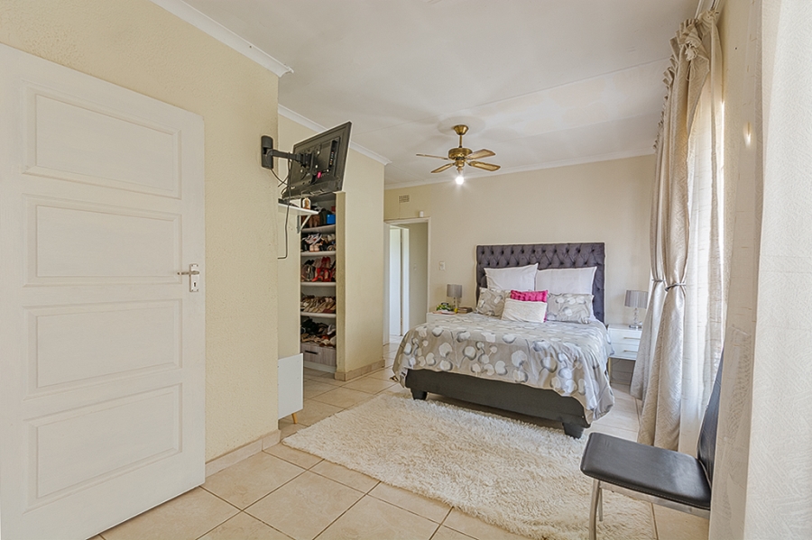 3 Bedroom Property for Sale in Crystal Park Gauteng