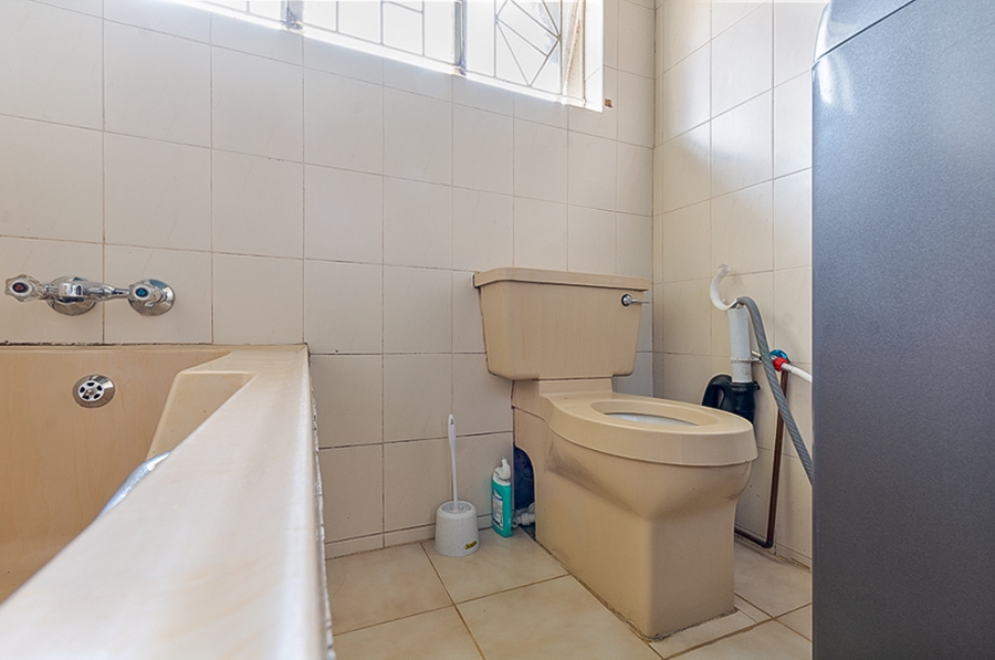 3 Bedroom Property for Sale in Crystal Park Gauteng