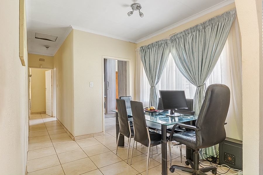 3 Bedroom Property for Sale in Crystal Park Gauteng