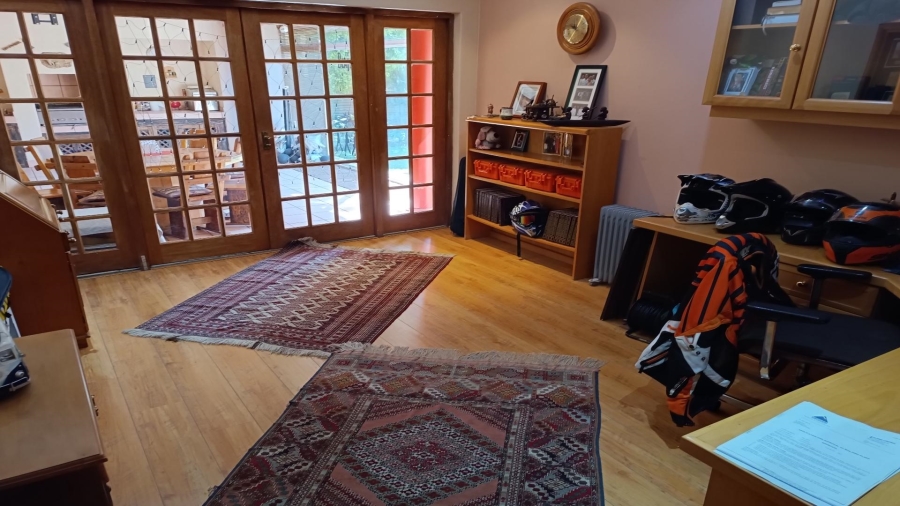4 Bedroom Property for Sale in Vanderbijlpark SW 5 Gauteng