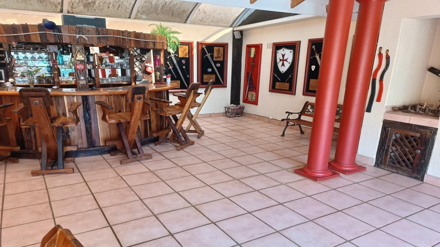 4 Bedroom Property for Sale in Vanderbijlpark SW 5 Gauteng