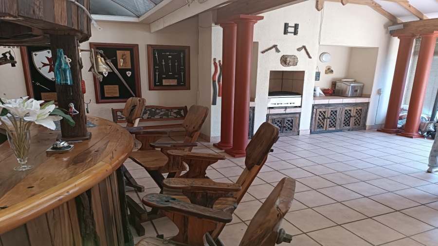 4 Bedroom Property for Sale in Vanderbijlpark SW 5 Gauteng