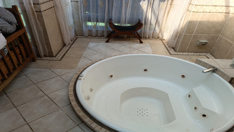 4 Bedroom Property for Sale in Vanderbijlpark SW 5 Gauteng