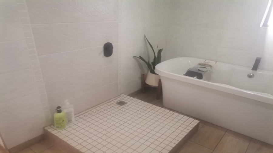 3 Bedroom Property for Sale in Ardenwold SH Gauteng