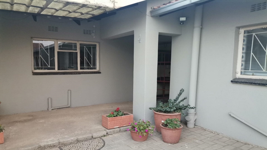 3 Bedroom Property for Sale in Bonanne Gauteng