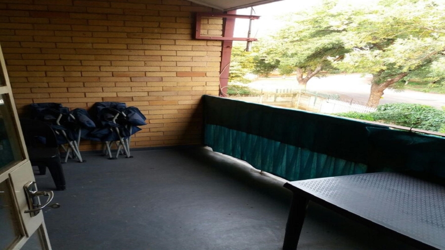 1 Bedroom Property for Sale in Vanderbijlpark CW 1 Gauteng