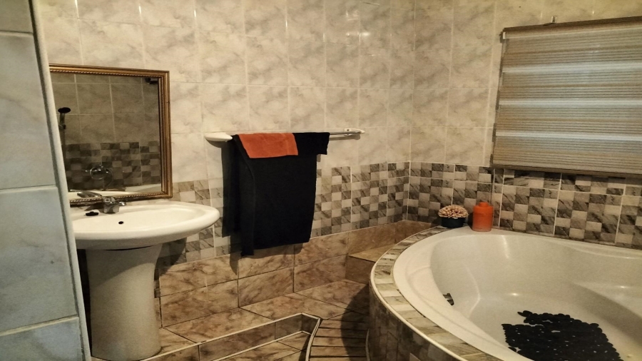 3 Bedroom Property for Sale in Duncanville Gauteng