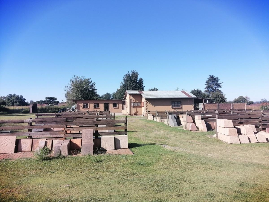 4 Bedroom Property for Sale in Mullerstuine Gauteng