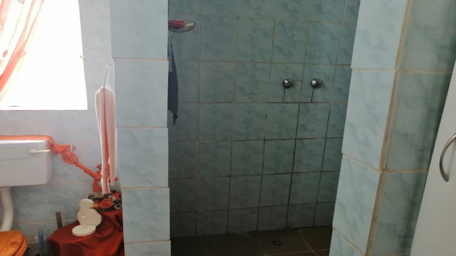 4 Bedroom Property for Sale in Mullerstuine Gauteng