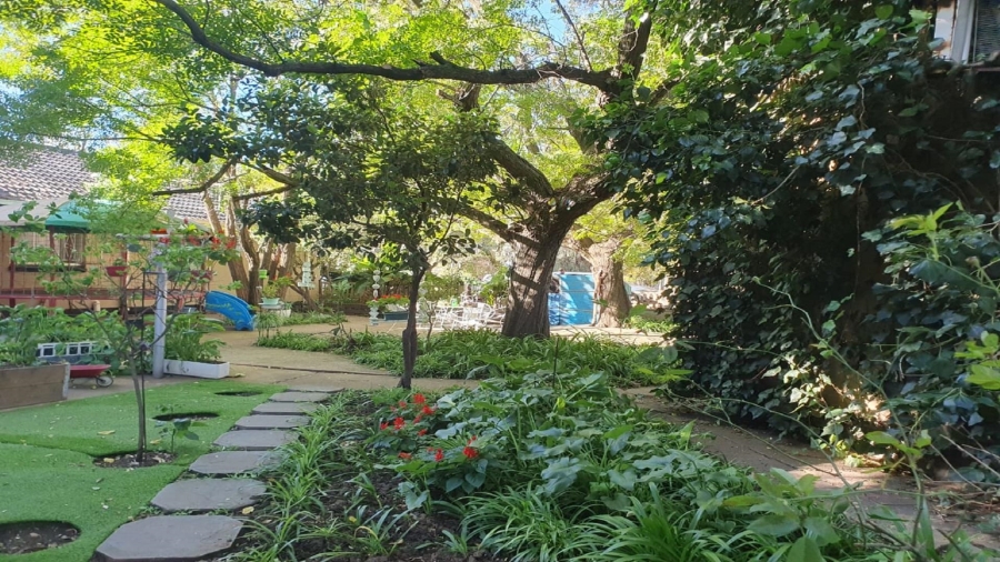 5 Bedroom Property for Sale in Zuurfontein Gauteng