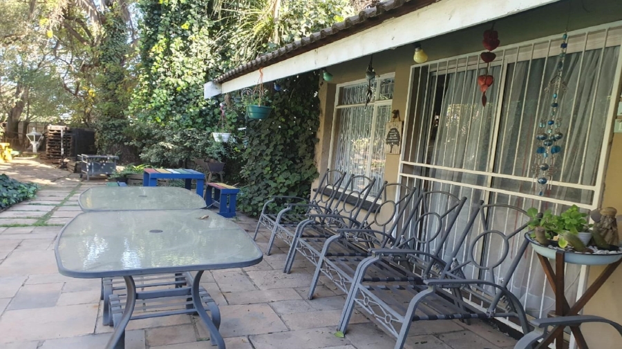 5 Bedroom Property for Sale in Zuurfontein Gauteng