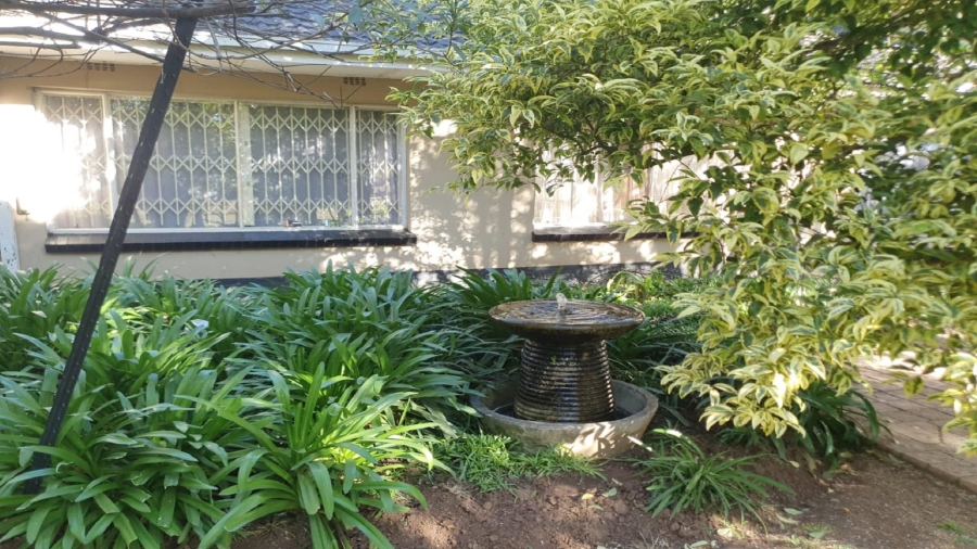 5 Bedroom Property for Sale in Zuurfontein Gauteng
