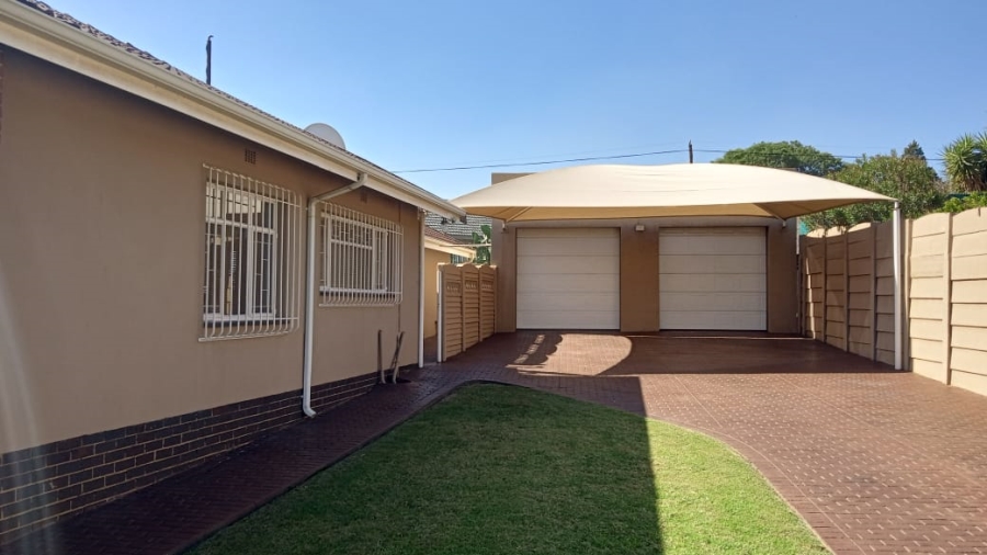 3 Bedroom Property for Sale in Dalpark Proper Gauteng