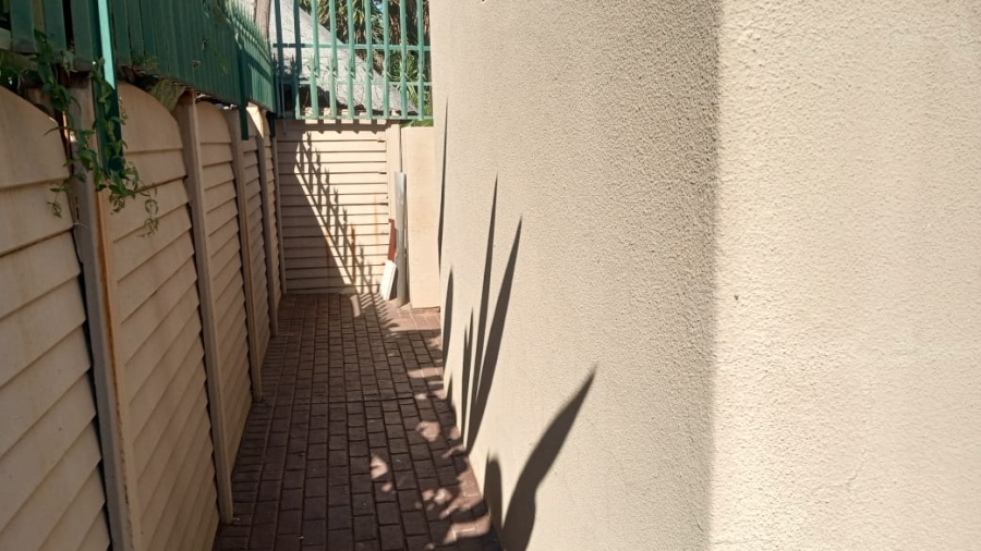 3 Bedroom Property for Sale in Dalpark Proper Gauteng