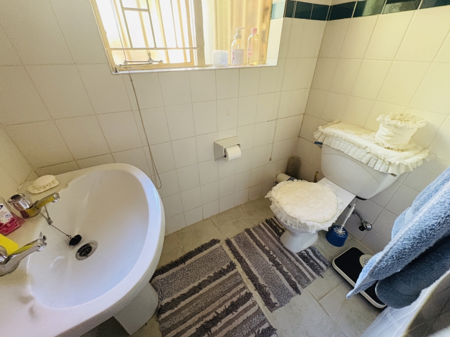 3 Bedroom Property for Sale in Ninapark Gauteng