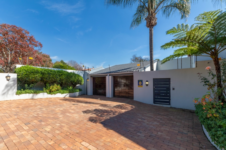 To Let 4 Bedroom Property for Rent in River Club Gauteng