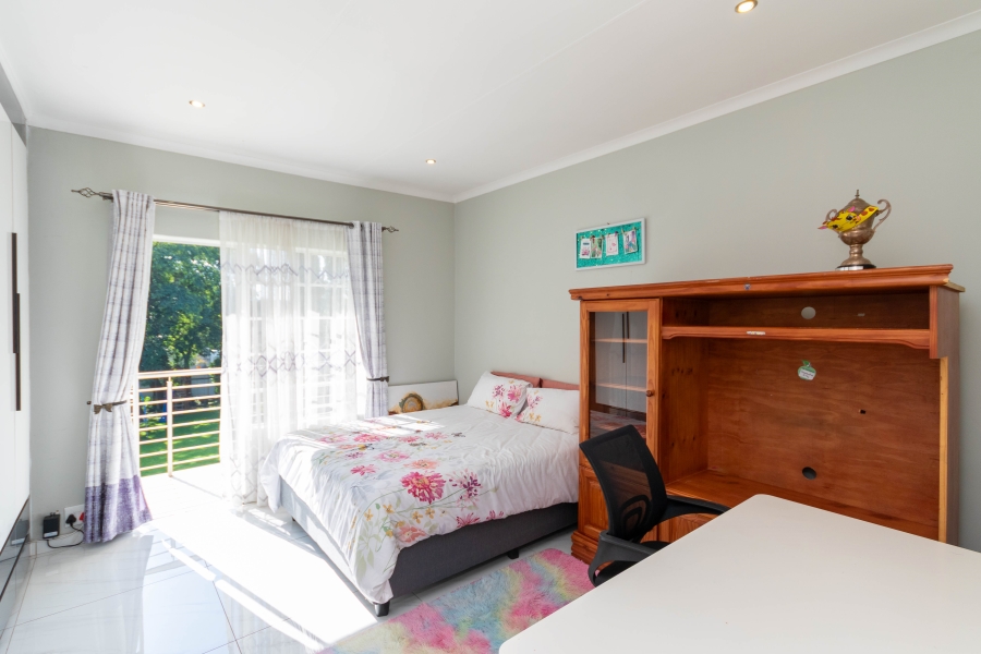 To Let 4 Bedroom Property for Rent in River Club Gauteng