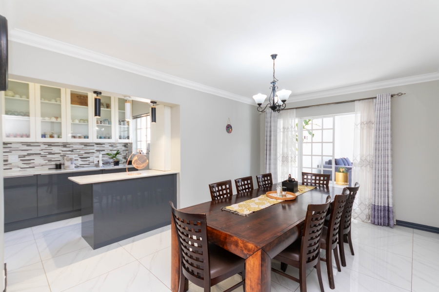 To Let 4 Bedroom Property for Rent in River Club Gauteng
