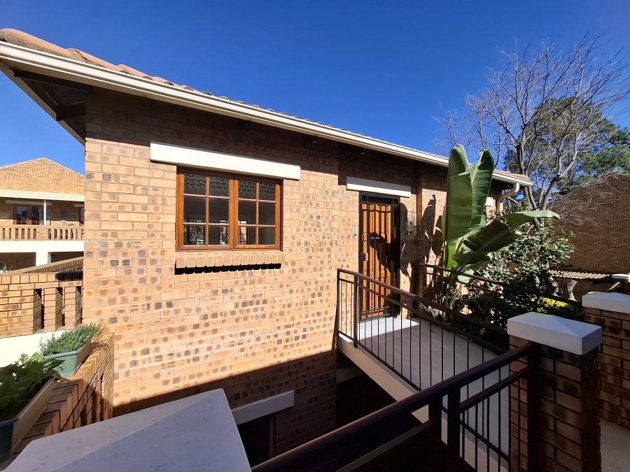 1 Bedroom Property for Sale in Equestria Gauteng