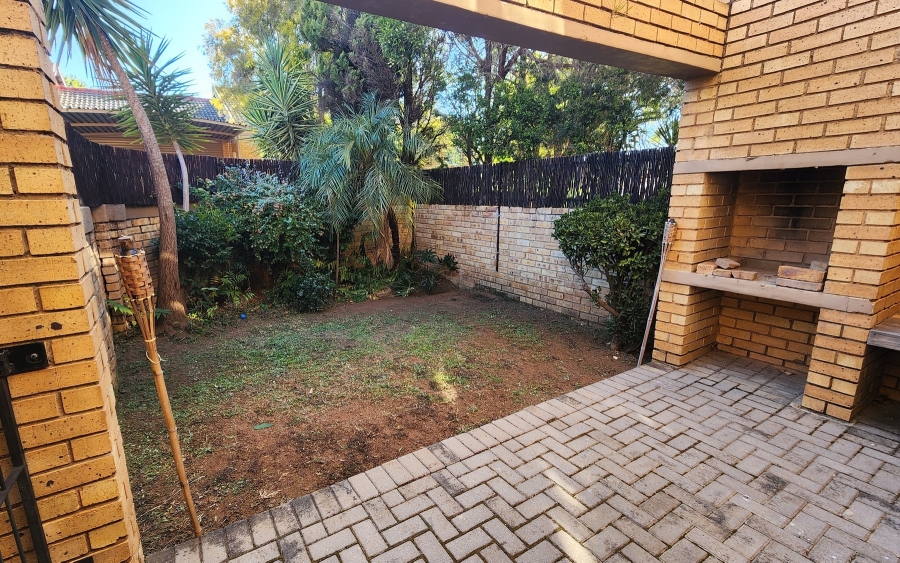 1 Bedroom Property for Sale in Olivedale Gauteng