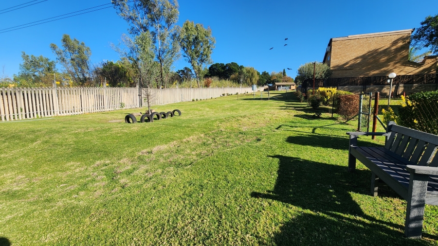 1 Bedroom Property for Sale in Olivedale Gauteng