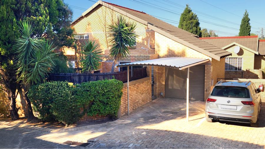 1 Bedroom Property for Sale in Olivedale Gauteng