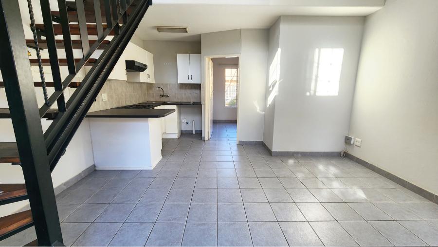 1 Bedroom Property for Sale in Olivedale Gauteng