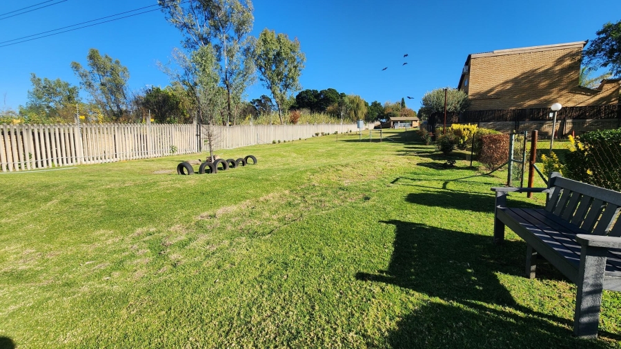 1 Bedroom Property for Sale in Olivedale Gauteng