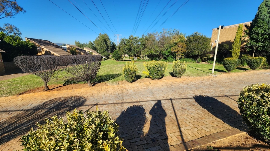 1 Bedroom Property for Sale in Olivedale Gauteng