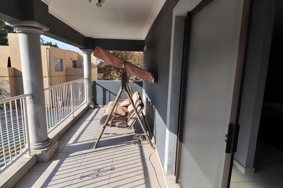 5 Bedroom Property for Sale in Edenvale Central Gauteng
