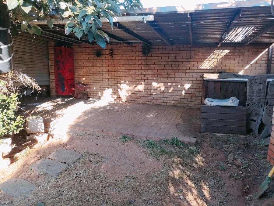 3 Bedroom Property for Sale in Clubview Gauteng