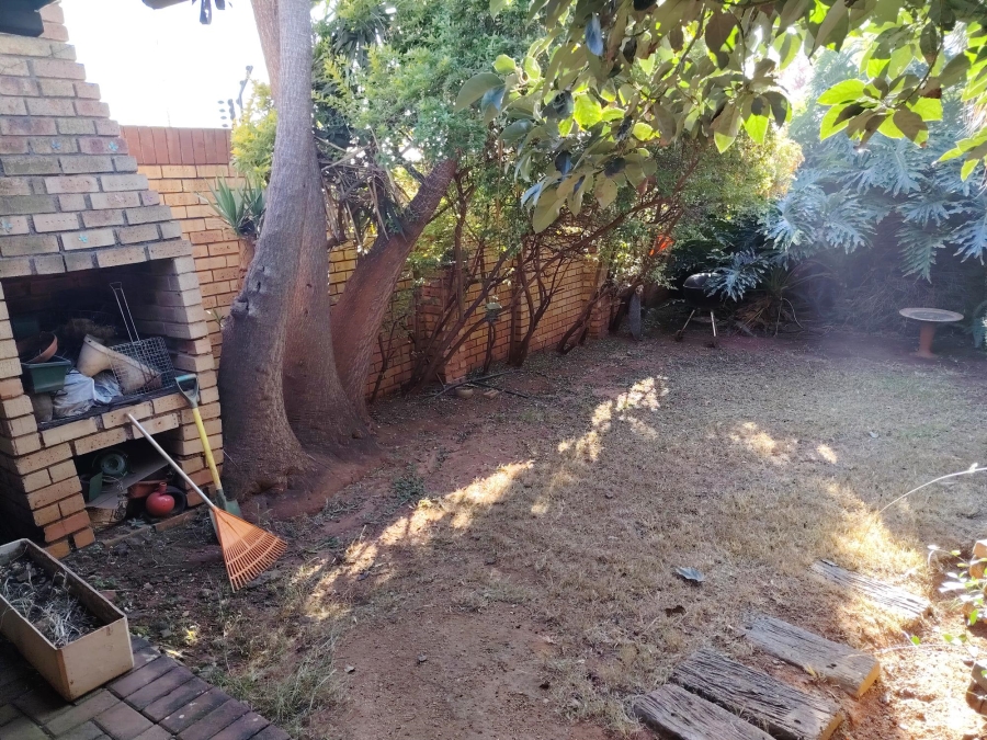 3 Bedroom Property for Sale in Clubview Gauteng