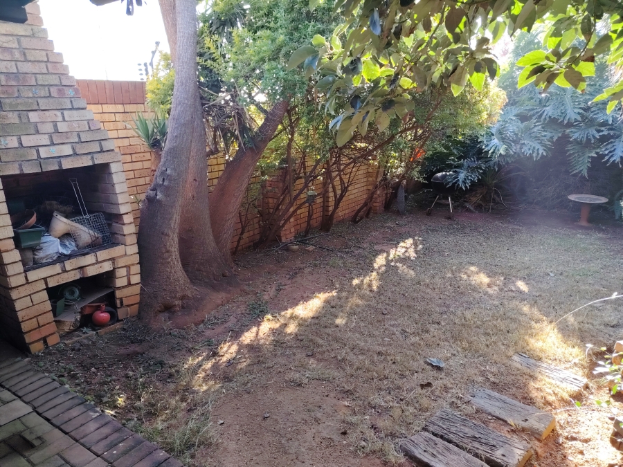 3 Bedroom Property for Sale in Clubview Gauteng