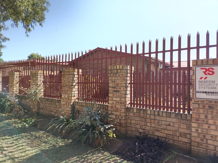 4 Bedroom Property for Sale in Vanderbijlpark SE 1 Gauteng