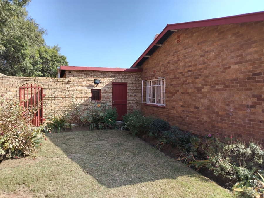 4 Bedroom Property for Sale in Vanderbijlpark SE 1 Gauteng