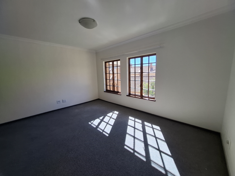 2 Bedroom Property for Sale in Equestria Gauteng