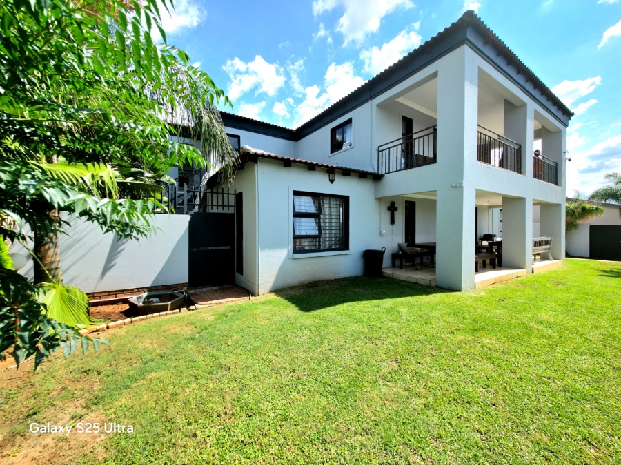 6 Bedroom Property for Sale in Montana Park Gauteng