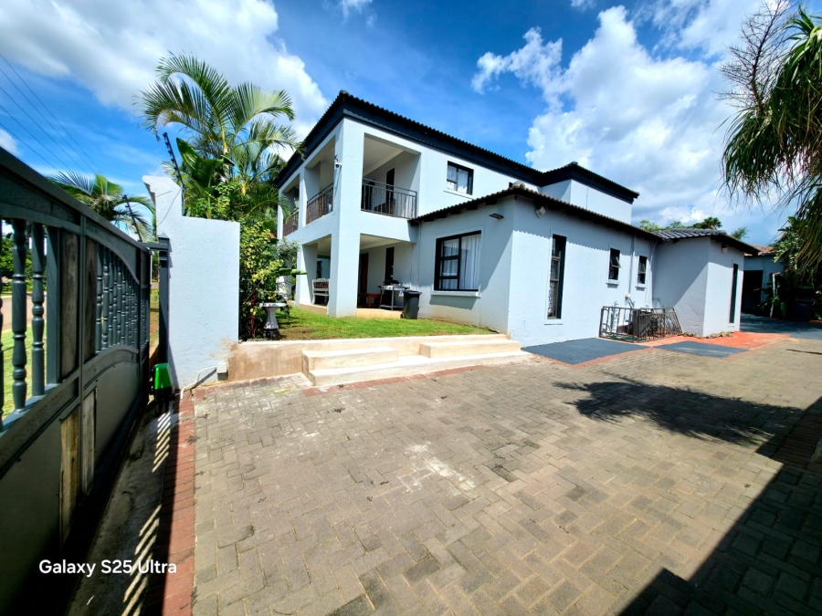 6 Bedroom Property for Sale in Montana Park Gauteng
