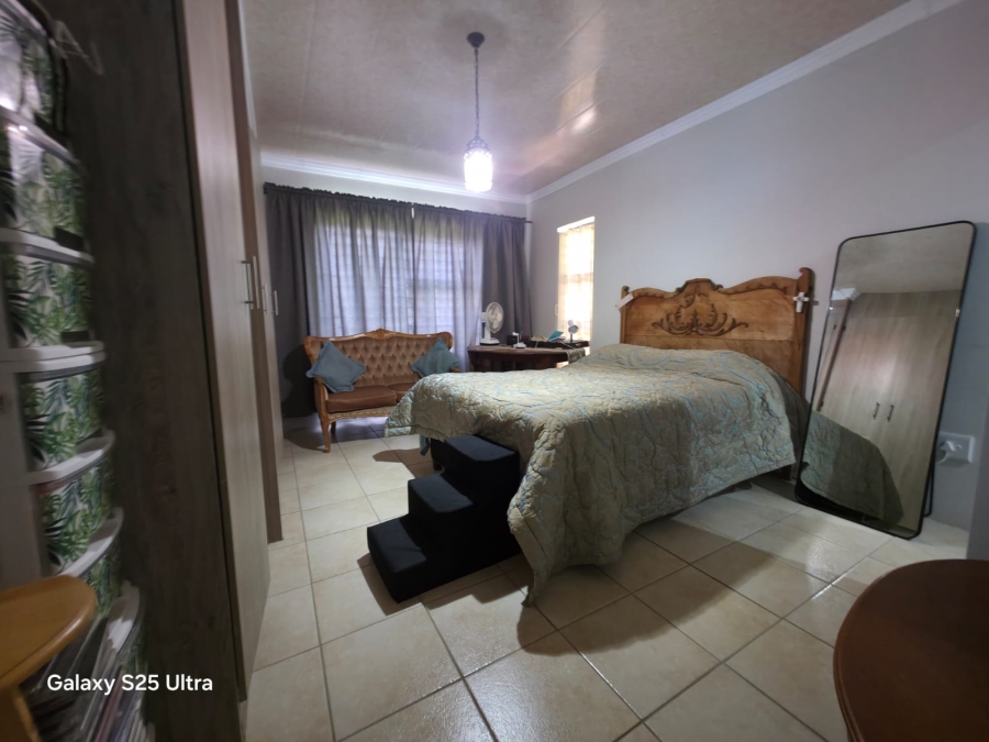 6 Bedroom Property for Sale in Montana Park Gauteng