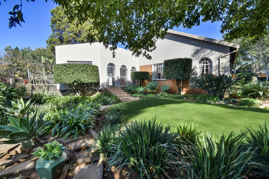 6 Bedroom Property for Sale in Lynnwood Glen Gauteng