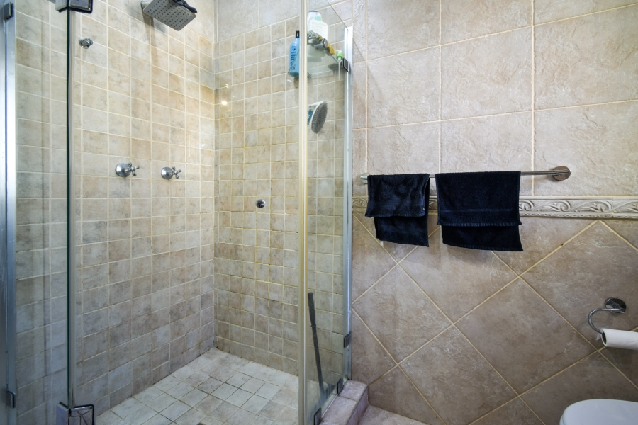 6 Bedroom Property for Sale in Lynnwood Glen Gauteng