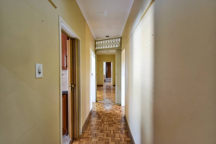 6 Bedroom Property for Sale in Lynnwood Glen Gauteng