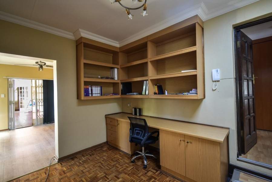 6 Bedroom Property for Sale in Lynnwood Glen Gauteng