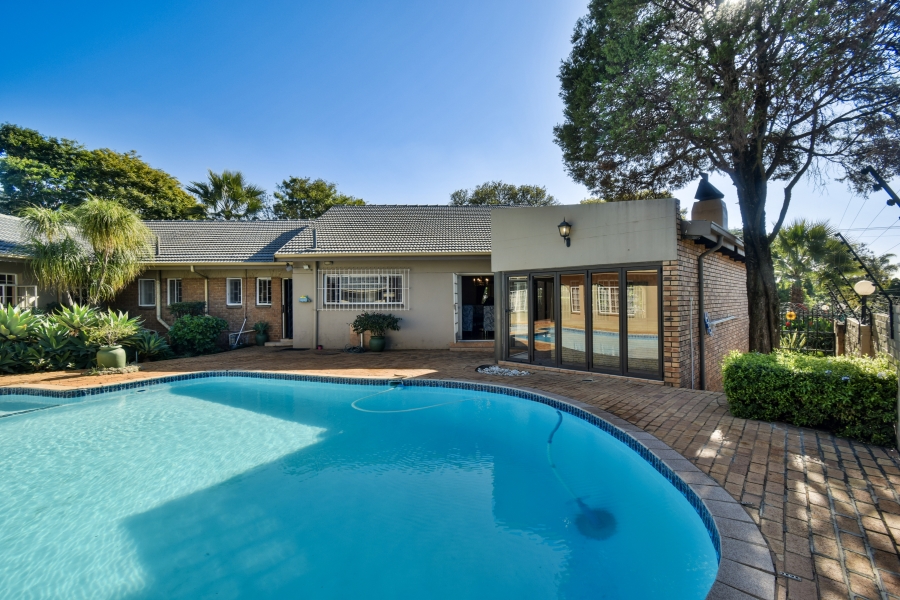 6 Bedroom Property for Sale in Lynnwood Glen Gauteng