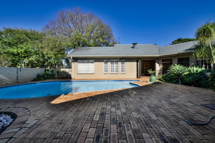 6 Bedroom Property for Sale in Lynnwood Glen Gauteng