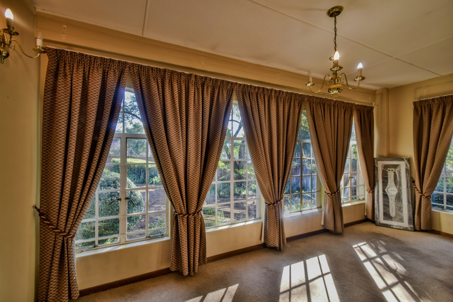 6 Bedroom Property for Sale in Lynnwood Glen Gauteng