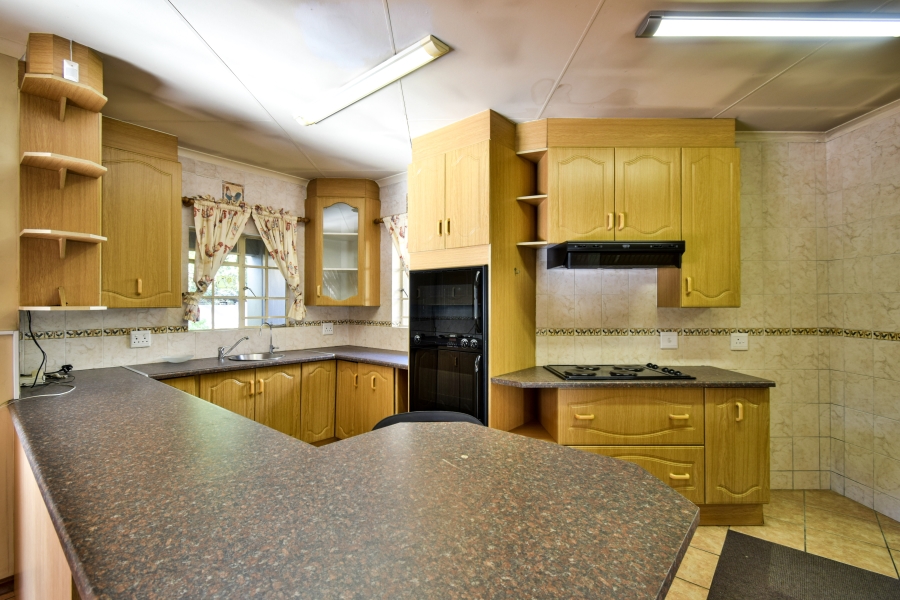 6 Bedroom Property for Sale in Lynnwood Glen Gauteng