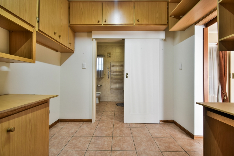 6 Bedroom Property for Sale in Lynnwood Glen Gauteng