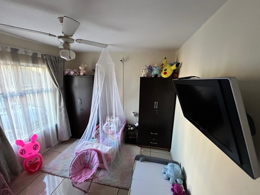 2 Bedroom Property for Sale in Noordhang Gauteng