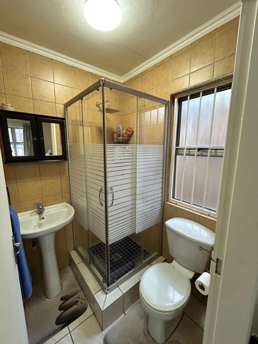 2 Bedroom Property for Sale in Noordhang Gauteng